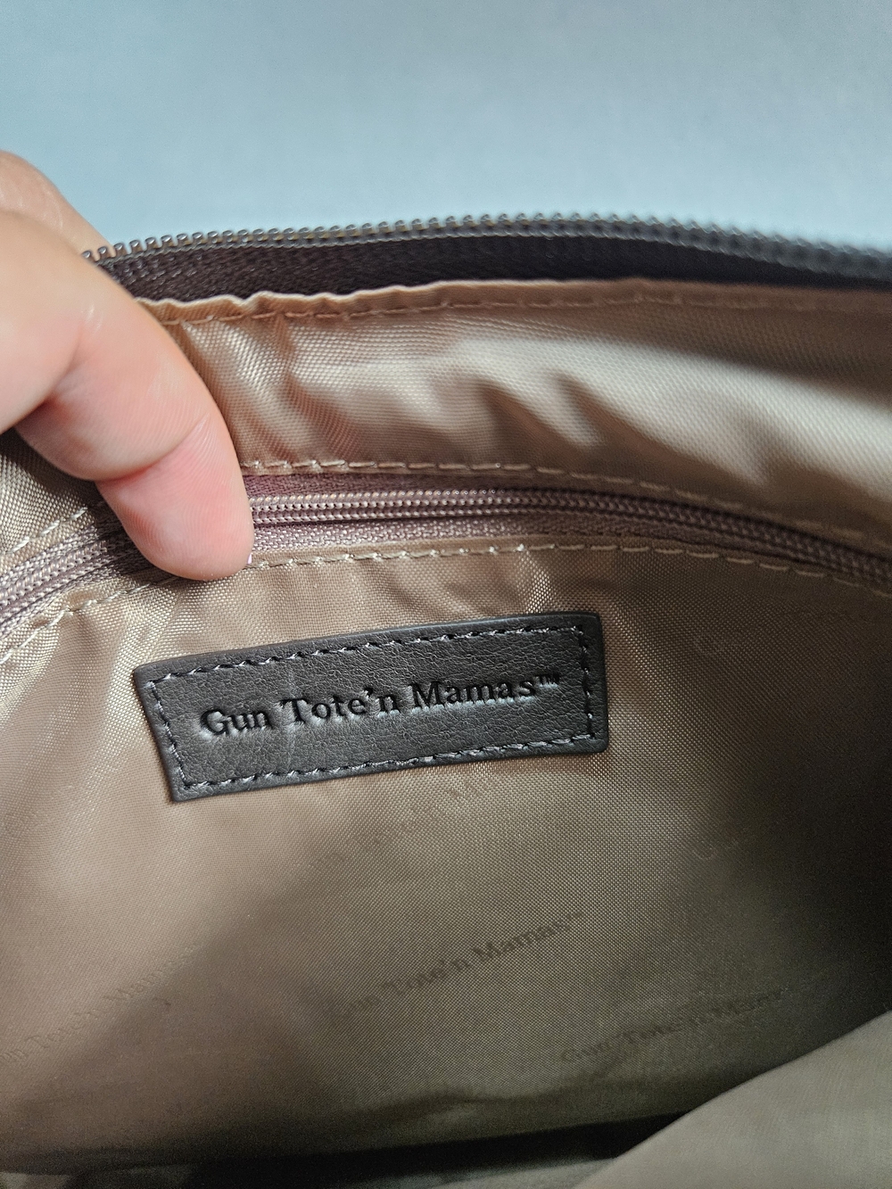 Gun Tote’n Mamas Brownish Black Leather Concealed Carry Hobo Handbag GTM Purse - Picture 12 of 16